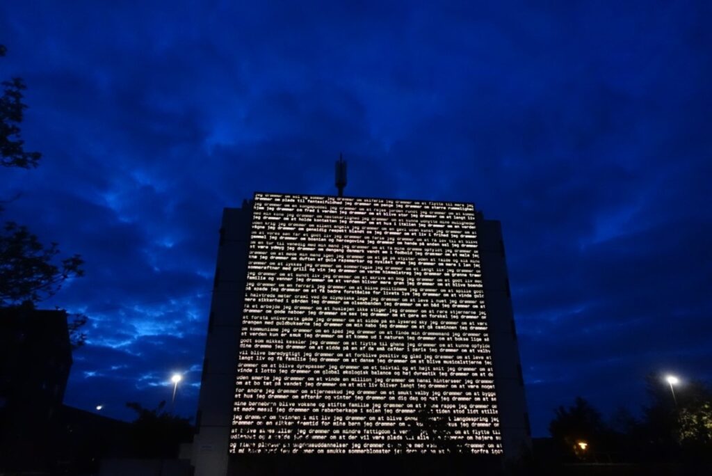 Drømmegavlen (1), 2015, Iron, 600 sq.f