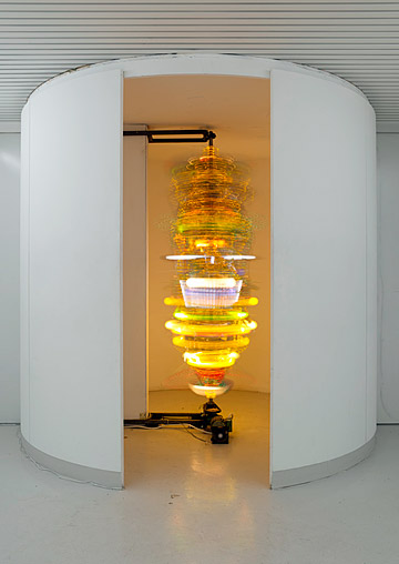 Alexander Laner Viva Las Vegas 2008 mixed media (light installation) dimensions approx. height 250 cm, diameter 100 cm Mit Leichtem Gepäck. Galleri Tom Christoffersen (In situ)
