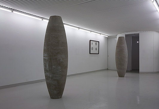 To Tener 2007 Stampet beton 200 cm 60 cm i diameter og 30 cm i diameter