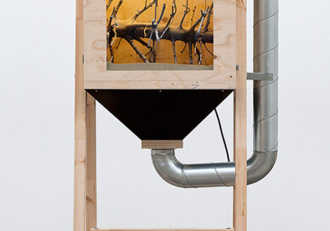Henrik Menné: Savsmuldsinstrument (Saw Dust Instrument). 2012, board, plywood, pine tree, saw dust, metal, ventilator, cable, 193 x 83 x 68 cm