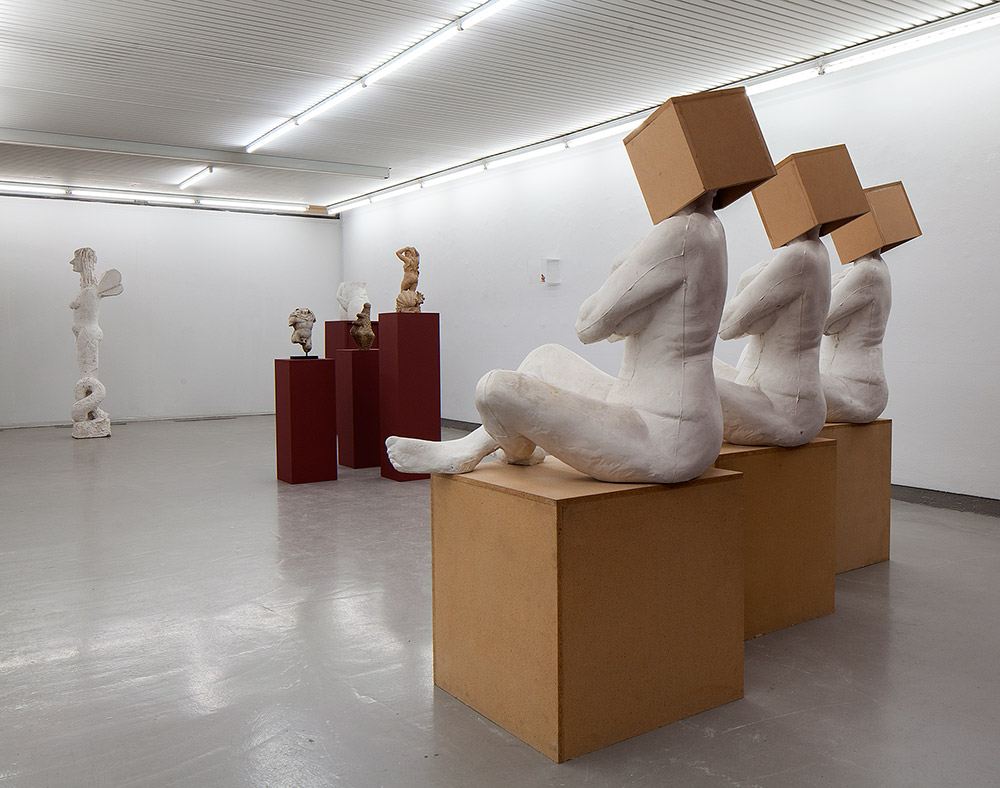 12 TEN DAYS - TEN SCULPTURES Installation view