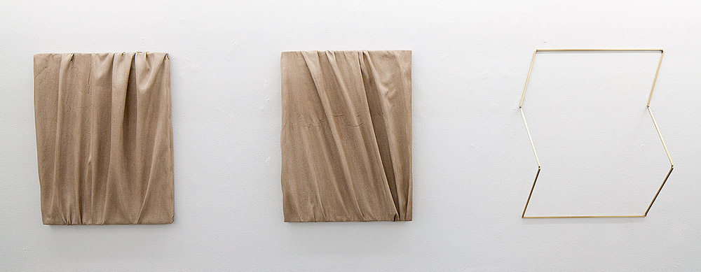 Maximillian Schubert Untitled 2013 Cast polyurethane, acrylic, enamel, and vinyl paints 2 x (46 x 61 cm) Maximillian Schubert Format#9 2013 bras 46 x 61 x 20 cm