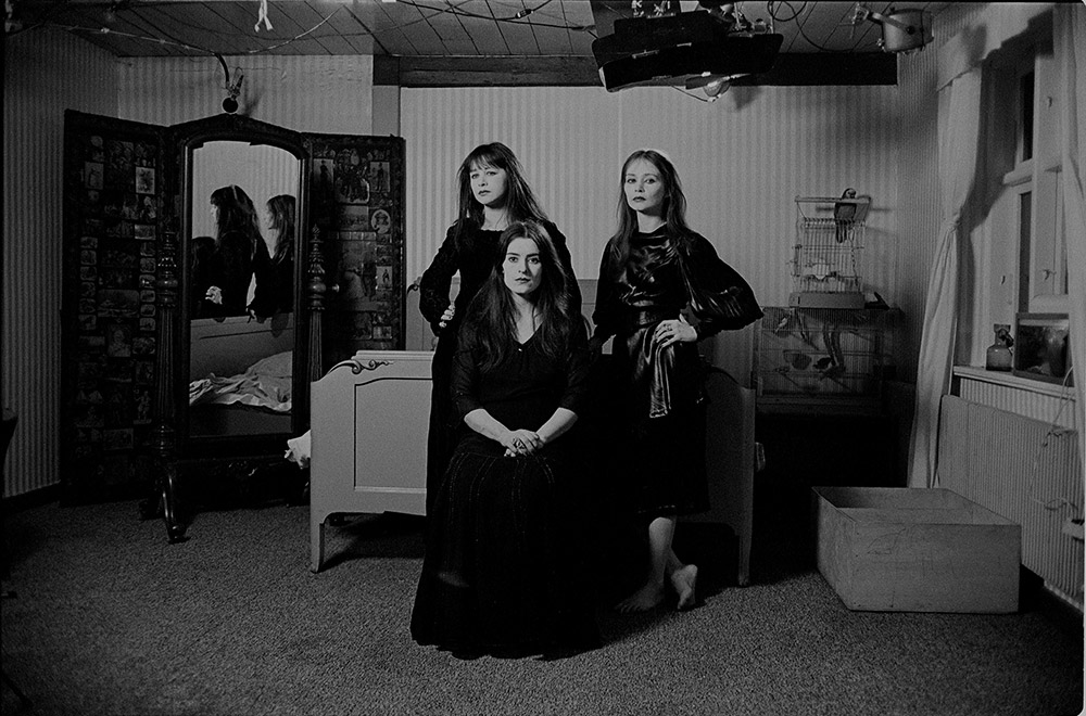 Tre Piger og en Gris Spillefilm Fotograf Teit Jørgensen Instruktion Per Kirkeby, Lene Adler Petersen, Ursula Reuter Christiansen, Elisabeth Therkelsen Produktion Flip Film/SFC 1972