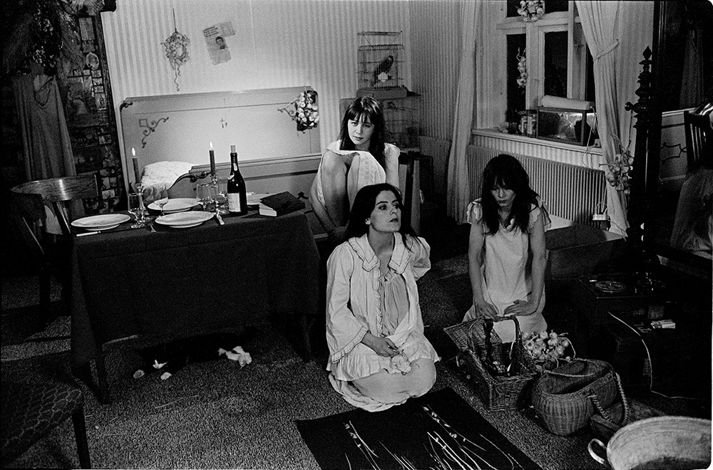 Tre Piger og en Gris Spillefilm Fotograf Teit Jørgensen Instruktion Per Kirkeby, Lene Adler Petersen, Ursula Reuter Christiansen, Elisabeth Therkelsen Produktion Flip Film/SFC 1972