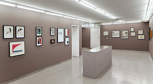 5 Installation view MELLEM LINIERNE Galleri Tom Christoffersen, 2011