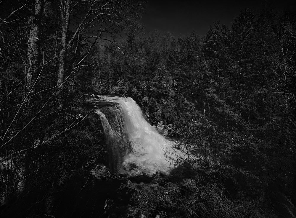 Thomas Bangsted Untitled (Cascade) 2010-2011 Pigment Print 113 x 145.3 cm ed. 44.5 x 57.2 Ed. 2/3