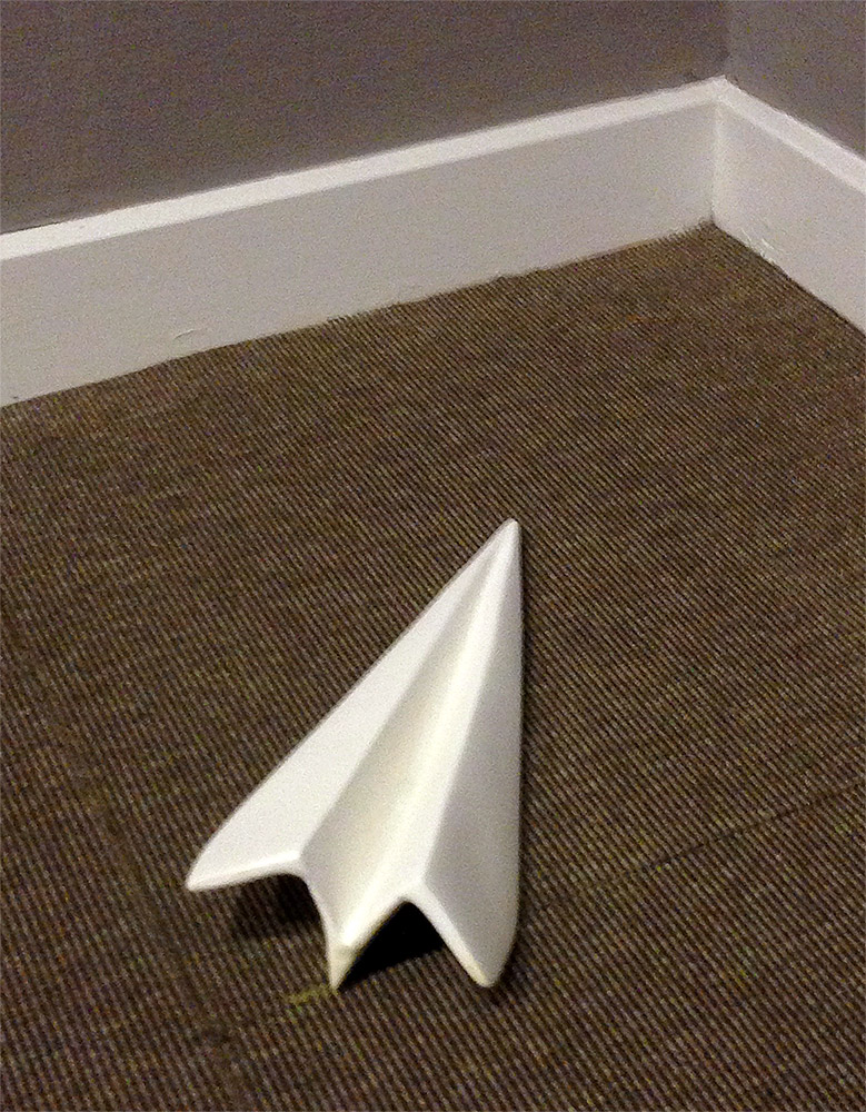 Klaus Thejll Jakobsen Uden titel Papirfly 2013 Polyurethan, jesmonite, milliput 29 x 12 x 7 cm ed 5 +2 Ap