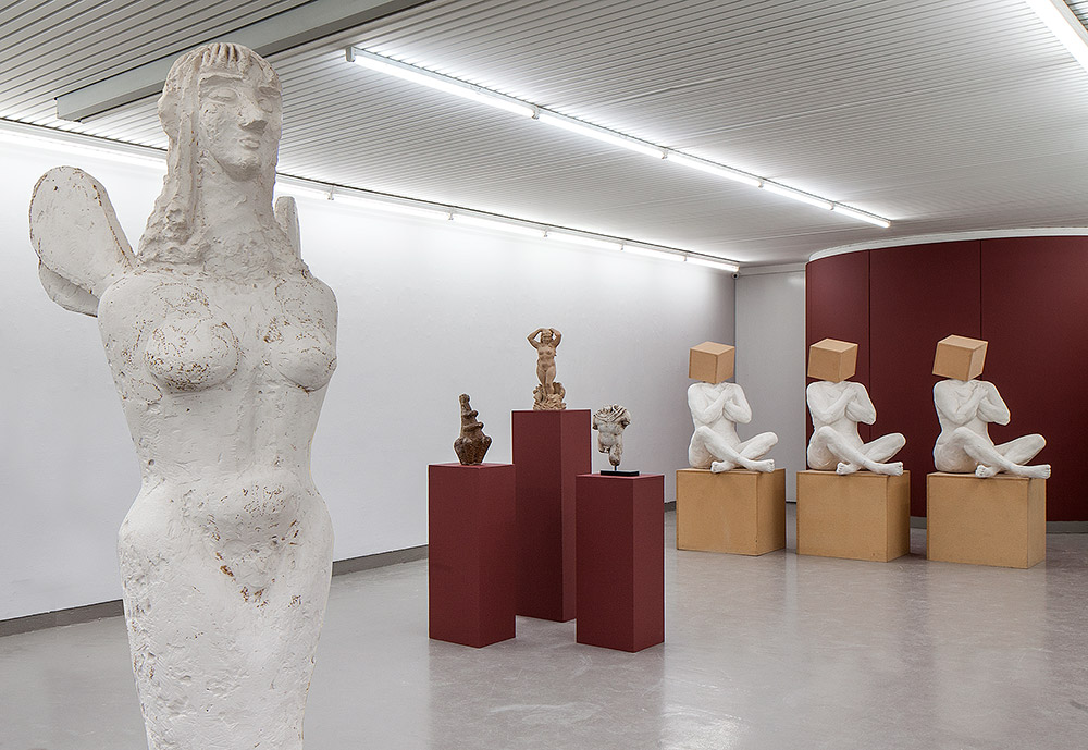 9b TEN DAYS - TEN SCULPTURES Installation view