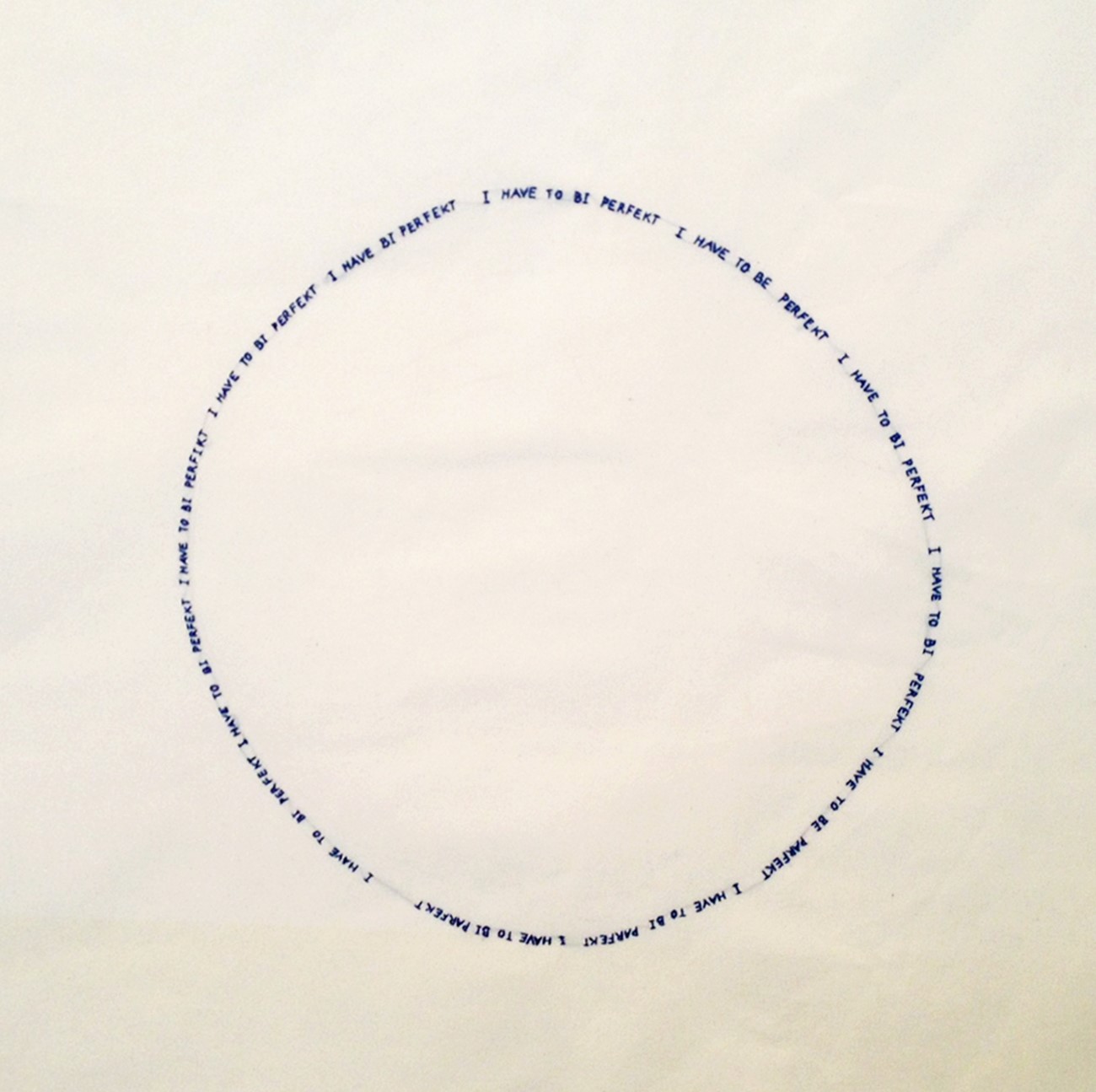 Gudrun Hasle: I have to bi perfekt (circle). Embroidery on canvas, 100 x 100 cm, 2014