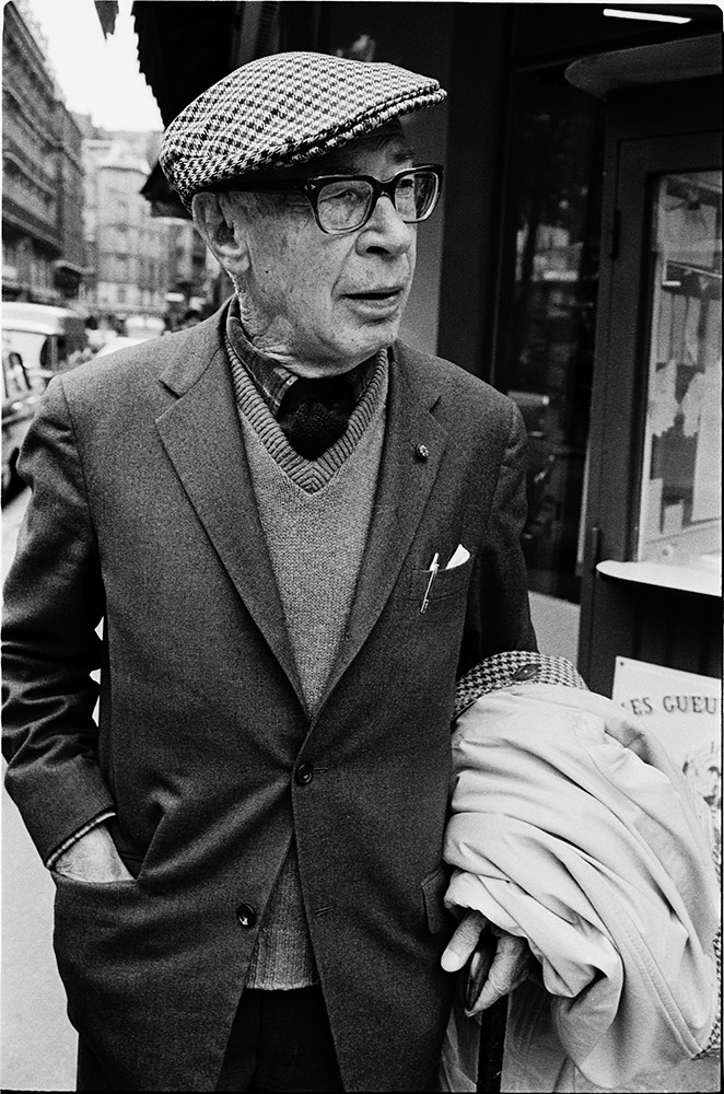 Stille Dage i Clichy Spillefilm Fotograf Jesper Høm, second unit fotograf og stillfoto Teit Jørgensen Instruktion Jens Jørgen Thorsen Optaget i Danmark og Paris Produktion SBA 1970 (Jens-Jørgen Thorsen i samtale med Henry Miller)