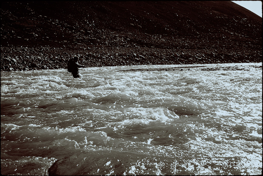 Geologi - er det egentlig videnskab? – en simpel film Kortfilm Fotograf Teit Jørgensen. Instruktion Per Kirkeby Optaget i Danmark, Norge, Pearyland Produktion SFC 1980