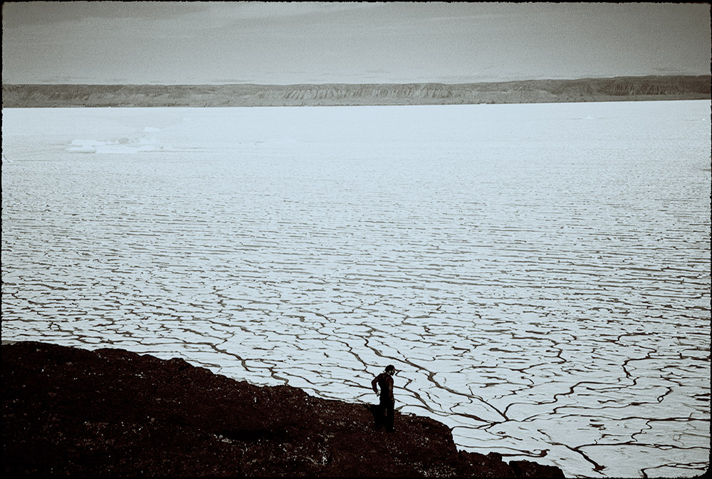 Geologi - er det egentlig videnskab? – en simpel film Kortfilm Fotograf Teit Jørgensen. Instruktion Per Kirkeby Optaget i Danmark, Norge, Pearyland Produktion SFC 1980