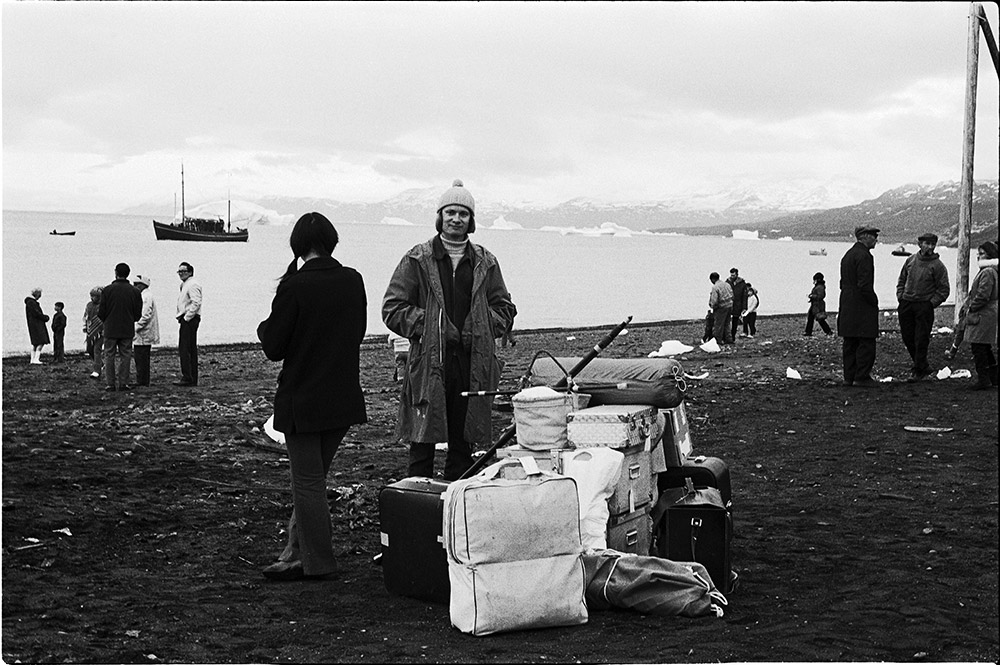 Da Myndighederne sagde Stop Dokumentarspillefilm Fotograf Teit Jørgensen Instruktion Per Kirkeby og Arqaluk Lynge Produktion Flip Film/SFC/DR 1972