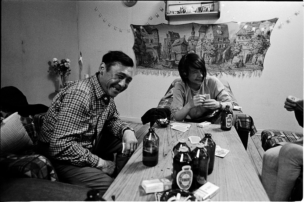 Da Myndighederne sagde Stop Dokumentarspillefilm Fotograf Teit Jørgensen Instruktion Per Kirkeby og Arqaluk Lynge Produktion Flip Film/SFC/DR 1972