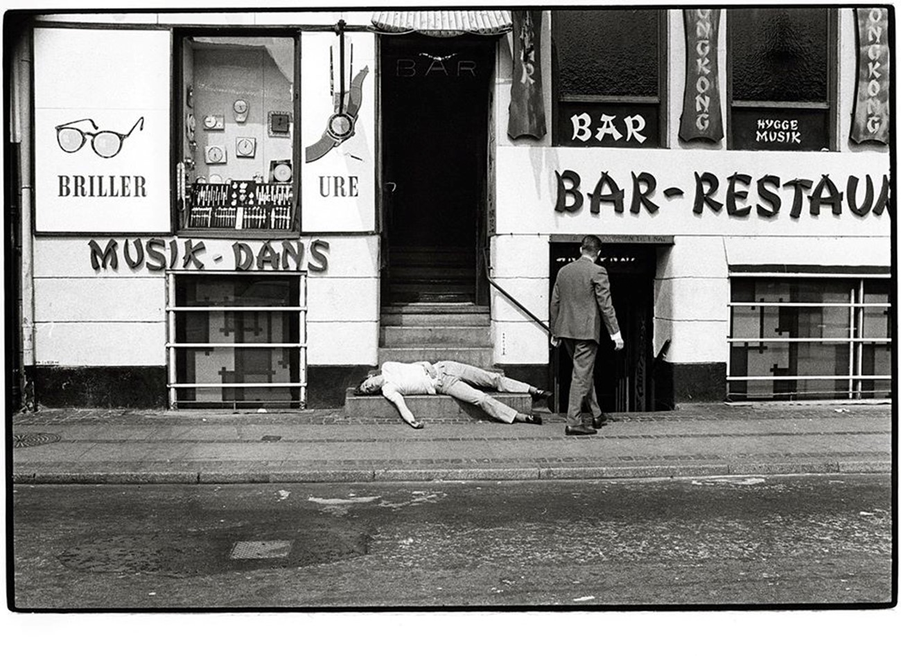 Susanne Mertz: Nyhavn. 1971, photographic print on Hahnemuhle paper, 30x40 cm, Susanne Mertz: Nyhavn. 1971, photographic print on Hahnemuhle paper, 28x43 cm