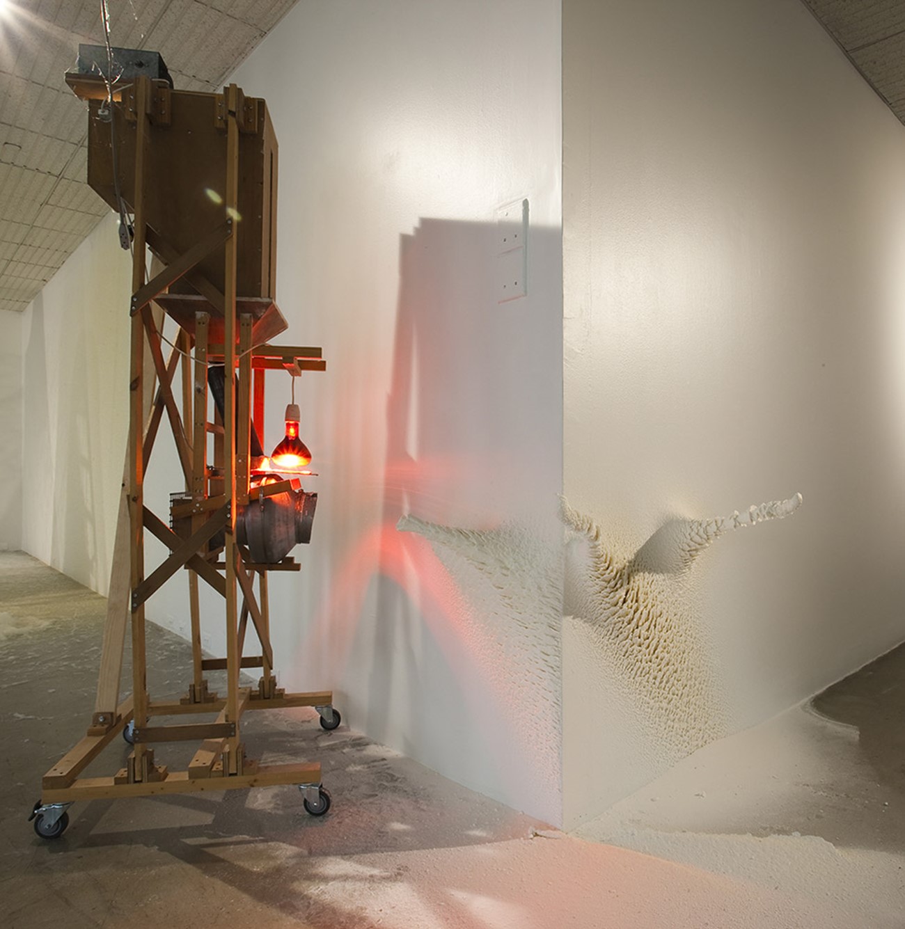 Henrik Menné: 60S. 1997, Stearic, wood, metal, lightbulb and mixed materials, 220 x 70 x 70 cm, Henrik Menné: 60S, 1997, Stearic, wood, metal, lightbulb and mixed materials, 220 x 70 x 70 cm