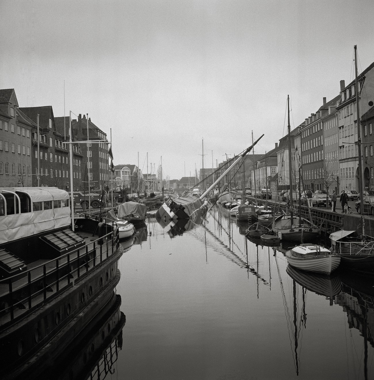 Susanne Mertz: Fyrskibet synker. 1998, photographic print on Hahnemuhle paper, 40 x 40 cm, Susanne Mertz: Fyrskibet synker. 1998, photographic print on Hahnemuhle paper, 38 x 38 cm