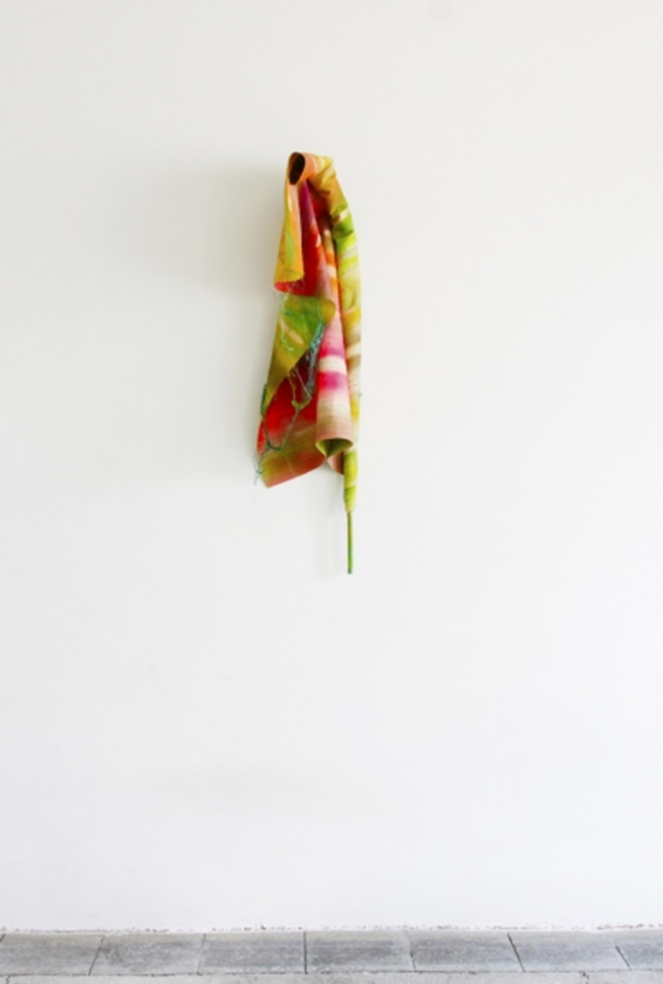 Untitled No. 2/2, Hiddein Forest Series, 2019, acrylic and oil paint on linen, wooden bar, threads 115 x 30 x 25 cm