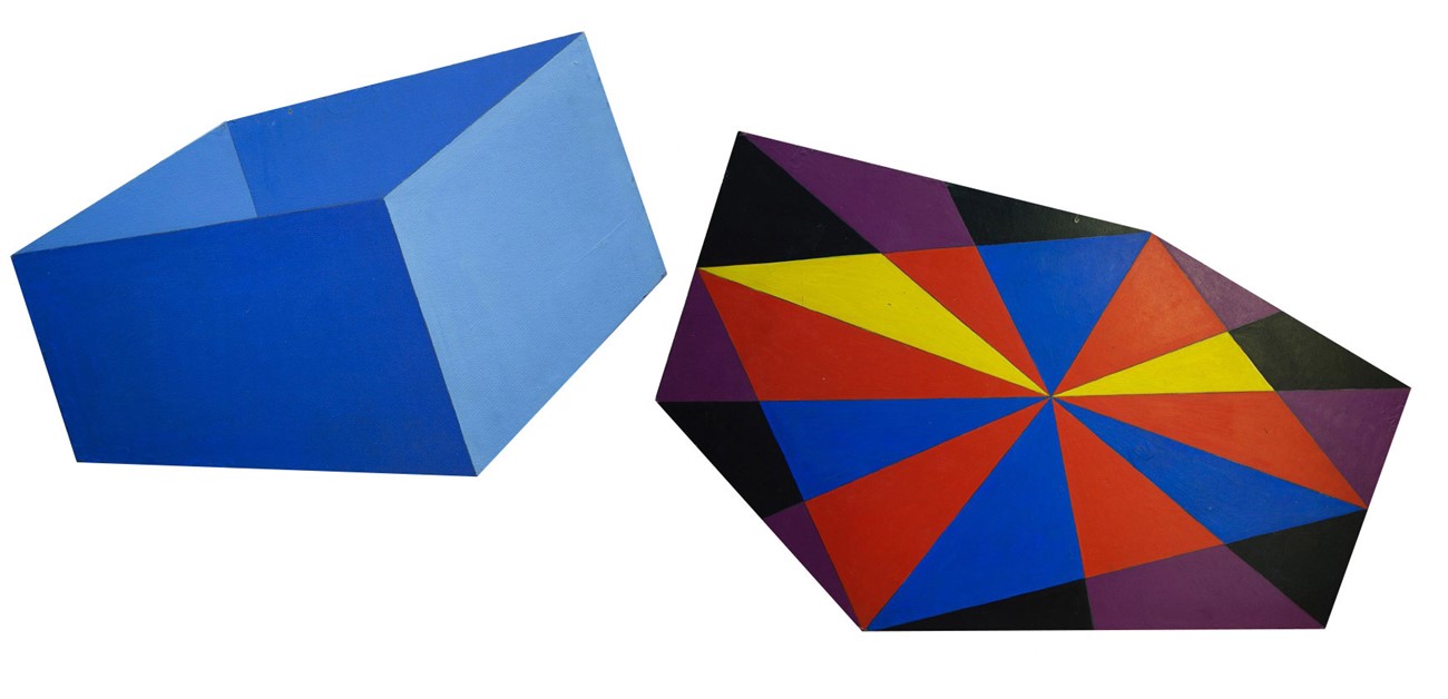 Svævende Rumkasse (3), 1968, Painted cardboard, 43 x 31 x 27 x 48 x 31 x 29 cm