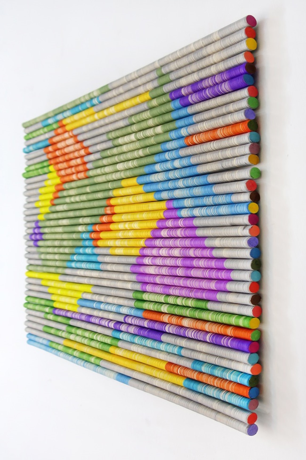 The case of heavy and light II, 2020, thread and oak wood, 50 x 50 cm